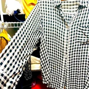 Ladies button down black & white checkered Blouse, size 2X, Abound Brand